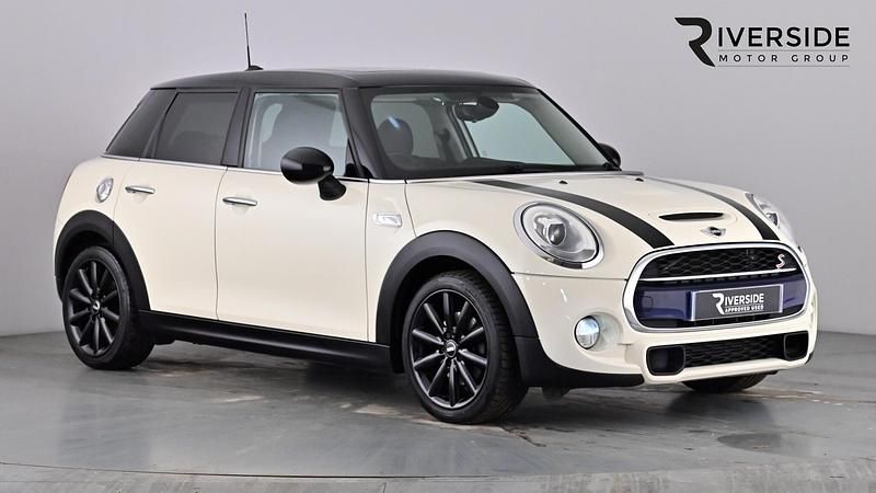 Used Mini Cooper SD 170 HP (125 kW) 2017 Pepper white Hatchback