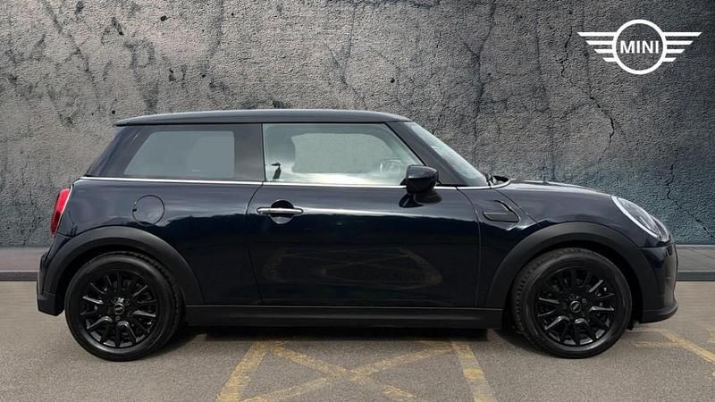 Used Mini Cooper Classic 134 HP (98 kW) 2023 Black Hatchback