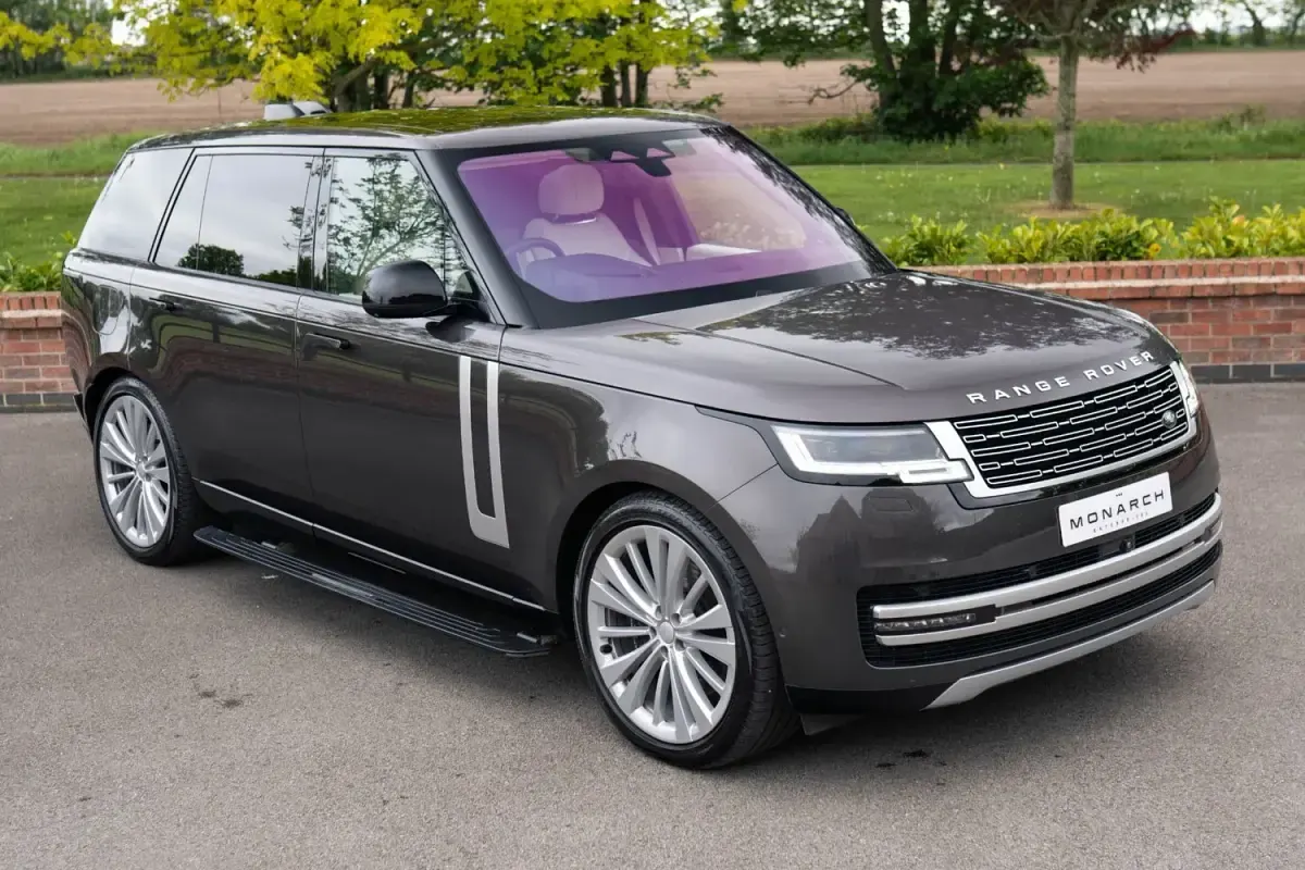 Begagnad Land Rover Range Rover First Edition 2023 Grå SUV