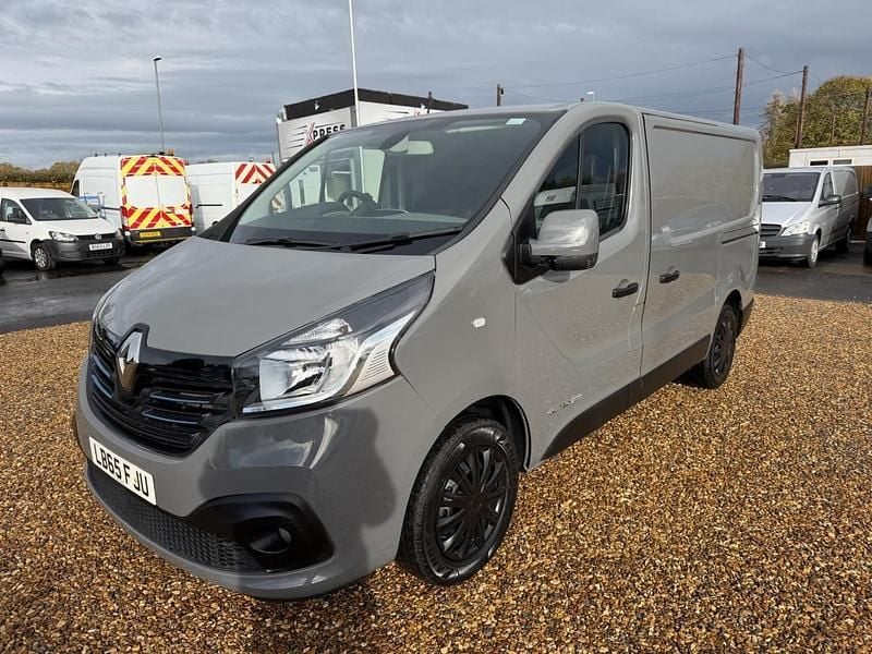 Used Renault Trafic 2015 Grey MPV
