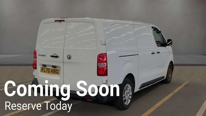 Used Vauxhall Vivaro 120 HP (88 kW) 2020 White MPV