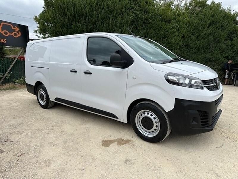 White Used 2023 Vauxhall Vivaro Van | £14,450 (Good price) - Image 1/3