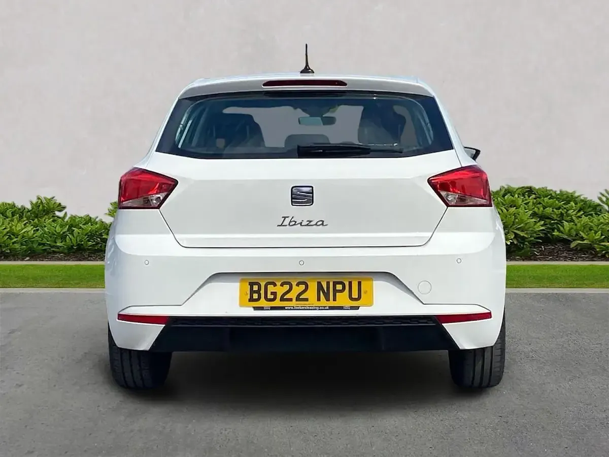 Used Seat Ibiza SE Technology 2022 White Hatchback