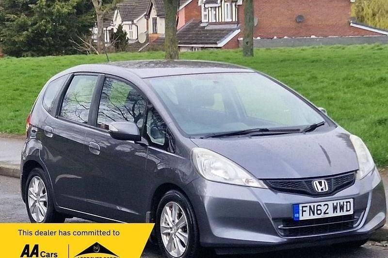 Used Honda Jazz ES 2012 Grey Hatchback