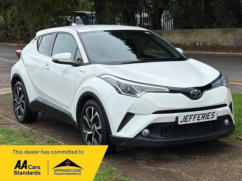 Used Toyota C-HR Design 122 HP (89 kW) 2019 White SUV
