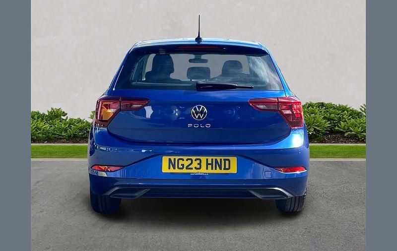 Used VW Polo Life 95 HP (69 kW) 2023 Blue Hatchback