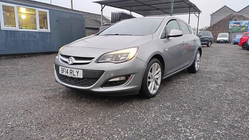 Used Vauxhall Astra SRi 2014 Silver Hatchback