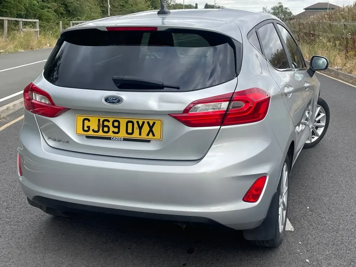 Used Ford Fiesta Titanium 100 HP (73 kW) 2019 Silver Hatchback