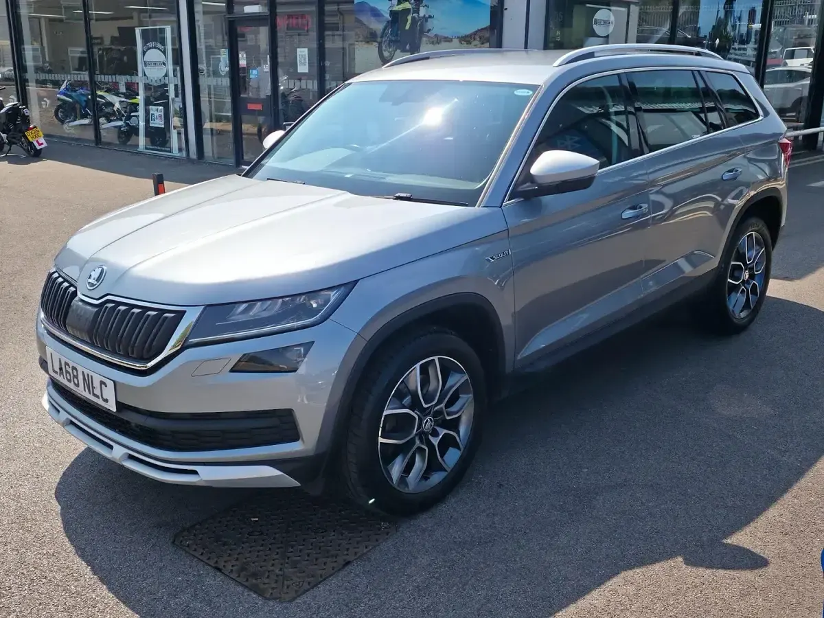 Used Skoda Kodiaq Scout 4x4 190 HP (139 kW) 2019 Grey SUV
