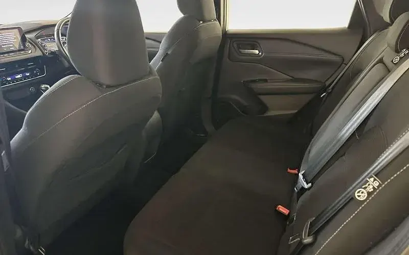 Used Nissan Qashqai Acenta Premium 140 HP (102 kW) 2022 White SUV