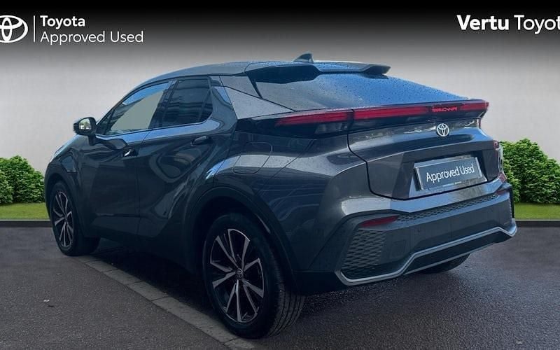 Used Toyota C-HR Design 223 HP (164 kW) 2026 SUV