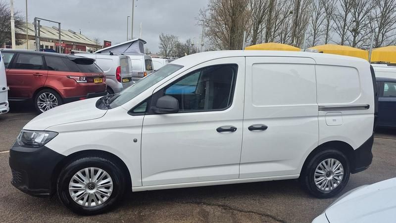 Used VW Caddy 102 HP (75 kW) 2022 White MPV