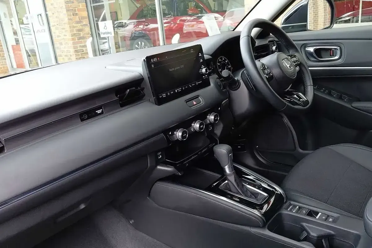 Used Honda HR-V Advance 131 HP (96 kW) 2025 Crystal black SUV