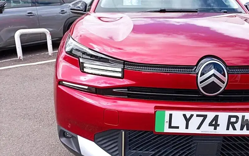 Used Citroën e-C4 114 kW (156 HP) 2025 Red Hatchback