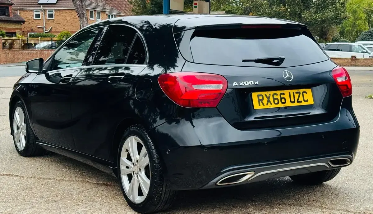 Używany Mercedes A200 Premium 136 KM (100 kW) 2016 Czarny Hatchback