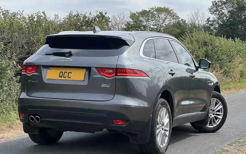 Used Jaguar F-Pace Portfolio 179 HP (131 kW) 2020 SUV