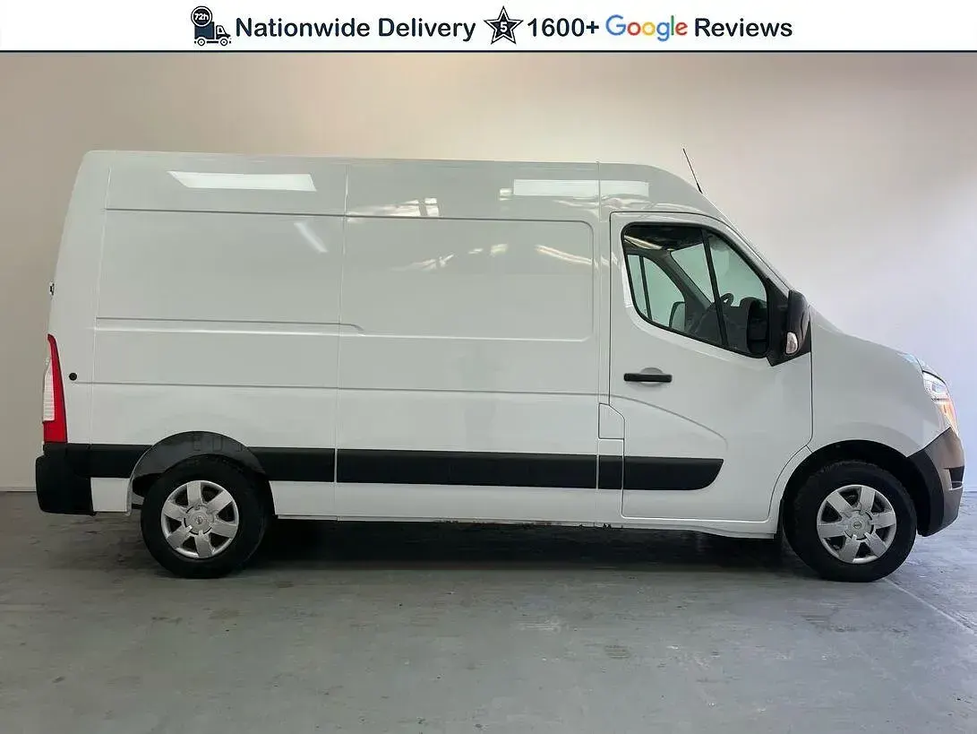 Used Nissan Interstar Acenta 150 HP (110 kW) 2024 White Van