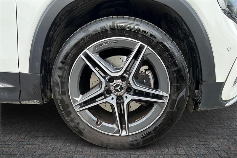 Used Mercedes GLB200 Executive 163 HP (119 kW) 2025 White SUV
