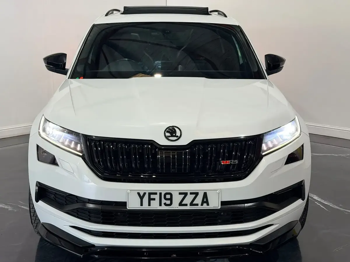 Used Skoda Kodiaq vRS 239 HP (175 kW) 2019 White SUV