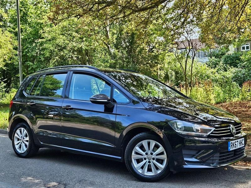 Black Used 2017 VW Golf Sportsvan SE MPV | £7,295 (Fair price) - Image 1/3
