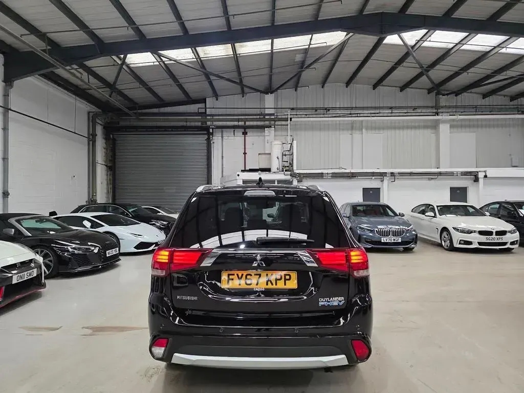 Used Mitsubishi Outlander P-HEV 2017 Black SUV