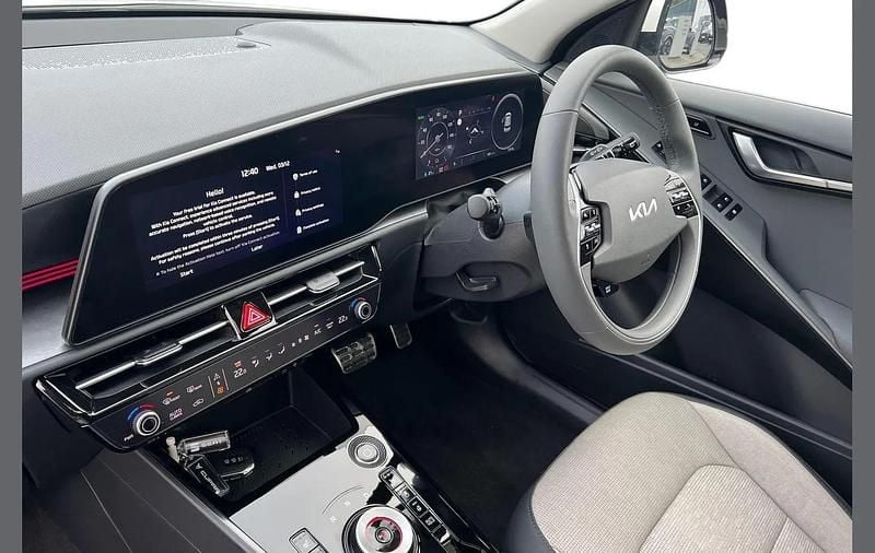 Used Kia e-Niro 150 kW (204 HP) 2025 White SUV