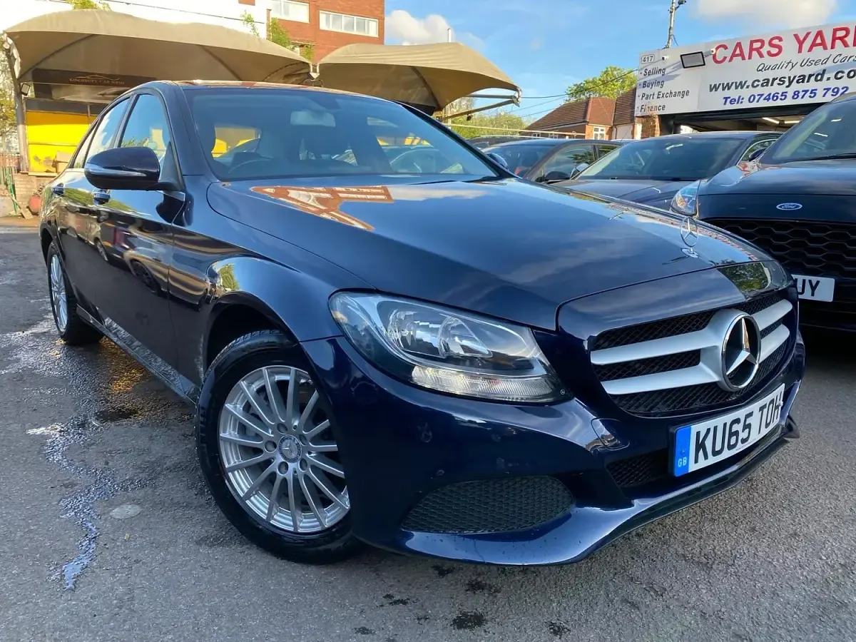 Used Mercedes C200 SE 2015 Blue Sedan