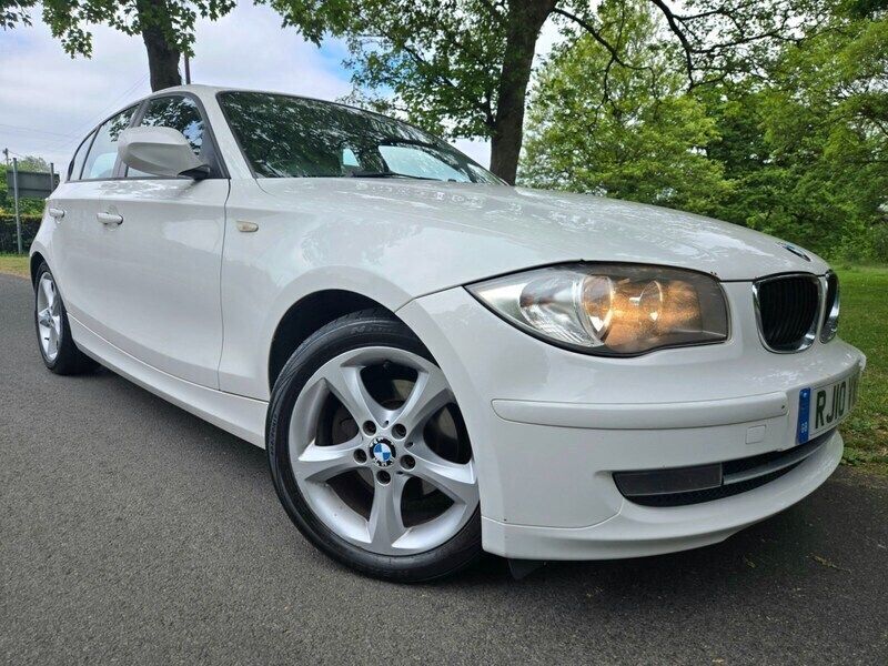 White Used 2010 BMW 118 Sport Line Hatchback | £1,995 (Fair price) - Image 1/4