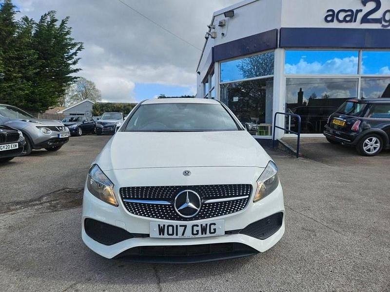 Used Mercedes A180 Executive 109 HP (80 kW) 2017 White Hatchback