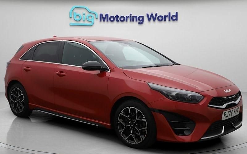 Used 2025 Kia Ceed GT-Line Hatchback | £19,200 (Fair price) - Image 1/4
