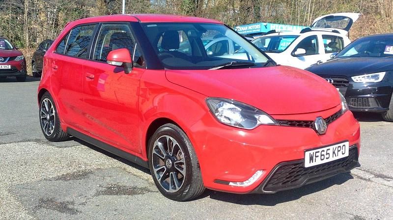Used MG MG3 2015 Red Hatchback