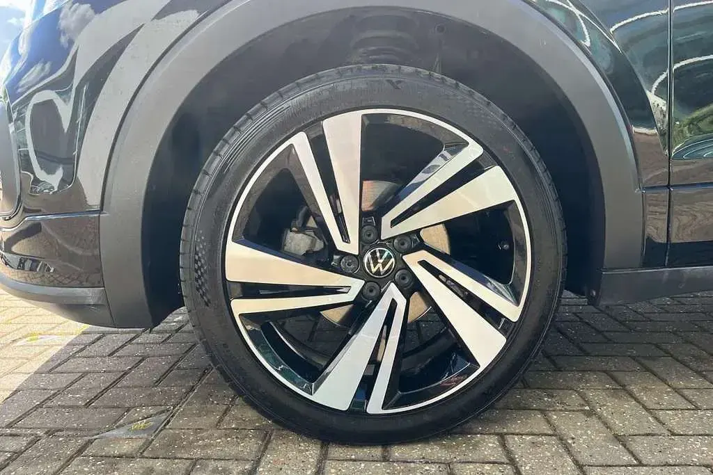 Used VW T-Cross R-line 110 HP (80 kW) 2021 Black SUV