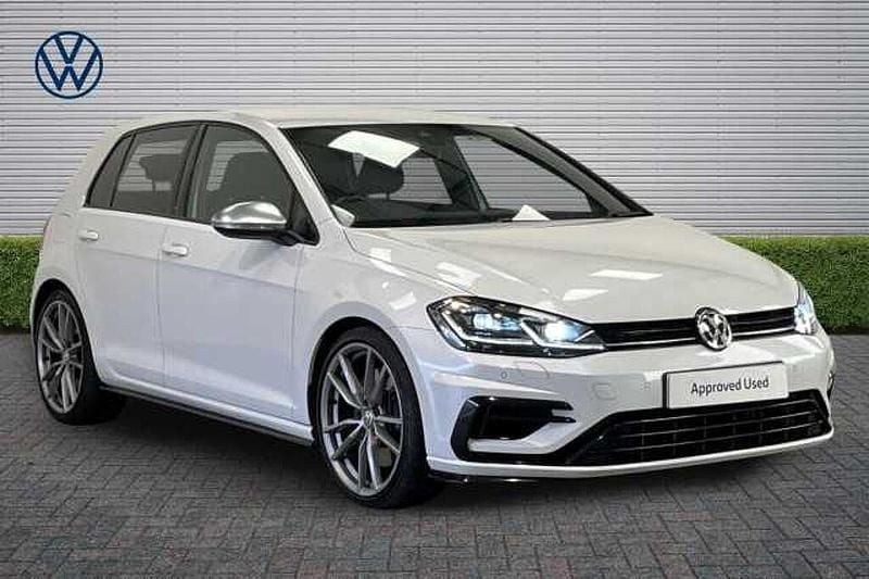 Used VW Golf VII R 300 HP (220 kW) 2019 Oryx white Hatchback