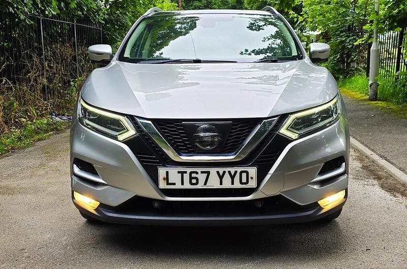 Used Nissan Qashqai Tekna 2017 Silver SUV
