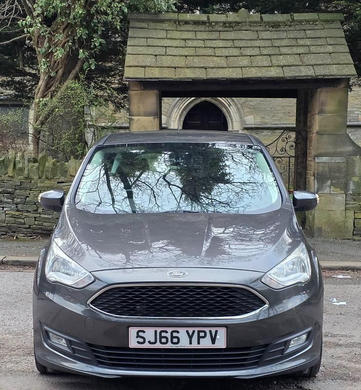 Begagnad Ford C-MAX Zetec 120 HK (88 kW) 2016 Grå Minibuss