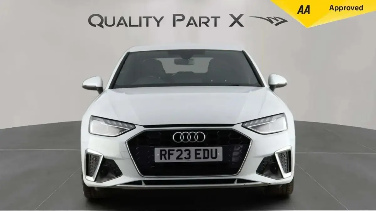 Usado Audi A4 S-Line 150 HP (110 kW) 2023 Branco Sedan