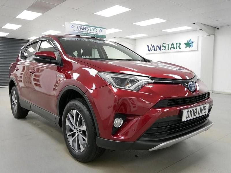 Red Used 2018 Toyota RAV4 Estate | £14,989 (Good price) - Image 1/4