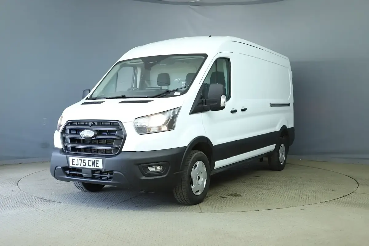 Used Ford Transit Trend 130 HP (95 kW) 2025 White Van