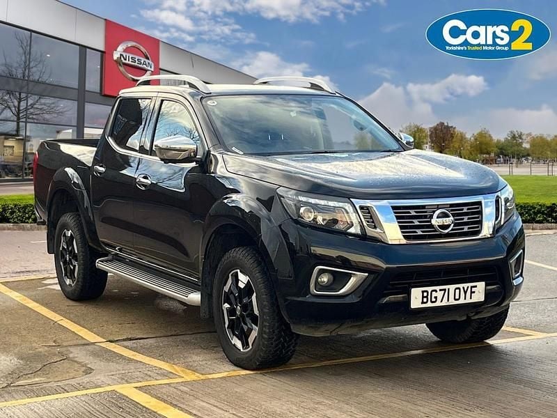 Black Used 2021 Nissan Navara Tekna Pickup | £16,990 (Good price) - Image 1/4