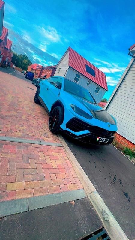 Black Used 2023 Lamborghini Urus SUV | £165,000 - Image 1/4