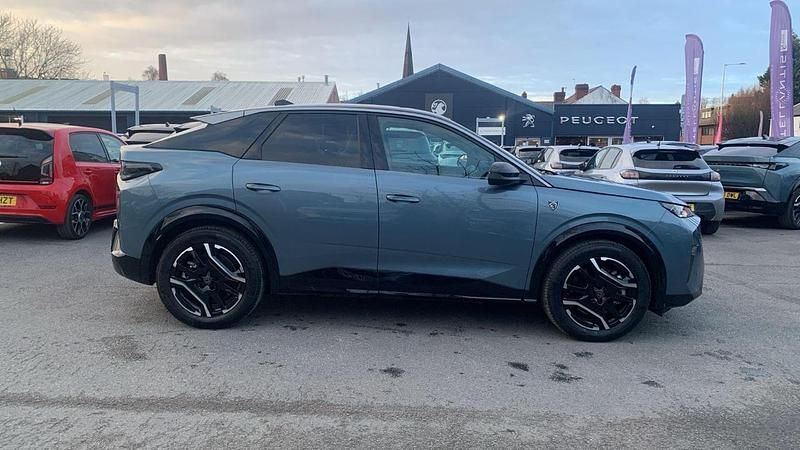 Blue Used 2025 Peugeot e-3008 GT SUV | £24,904 (Fair price) - Image 1/4