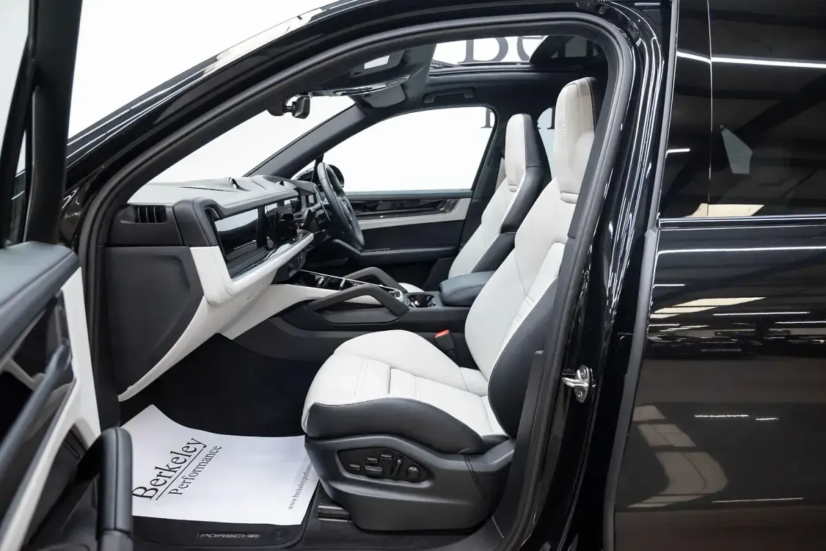Used Porsche Cayenne 650 HP (478 kW) 2024 Black SUV