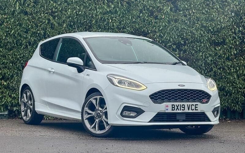 Used Ford Fiesta ST-Line X 125 HP (91 kW) 2019 White Hatchback