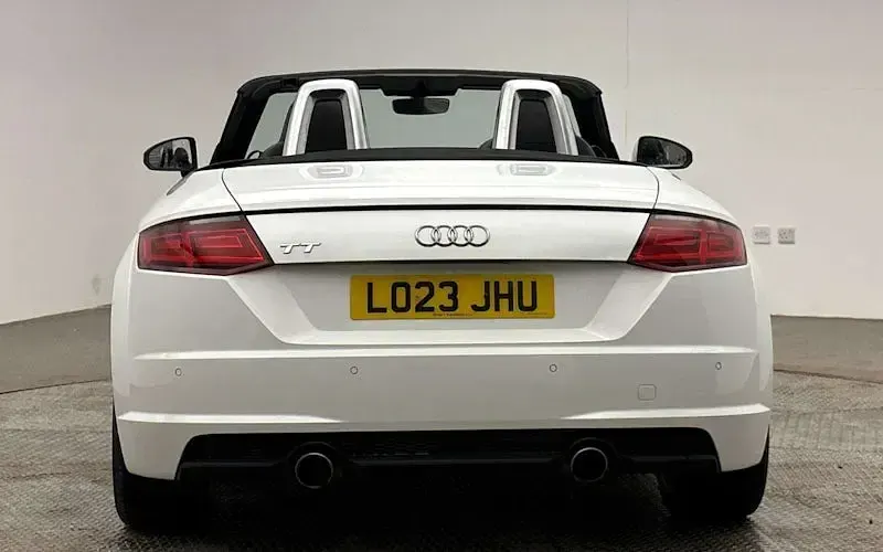 Used Audi TT Roadster Sport 197 HP (144 kW) 2023 White Cabriolet