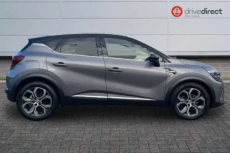 Used Renault Captur Techno 145 HP (106 kW) 2022 Grey/black SUV