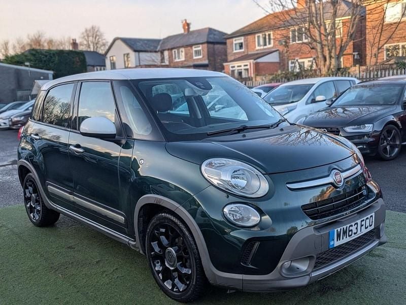 Green/white Used 2013 Fiat 500L Trekking MPV | £3,250 (Fair price) - Image 1/4