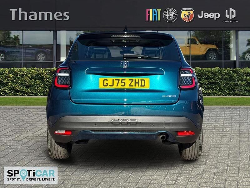 New Fiat 600 S 99 HP (72 kW) 2025 Green SUV