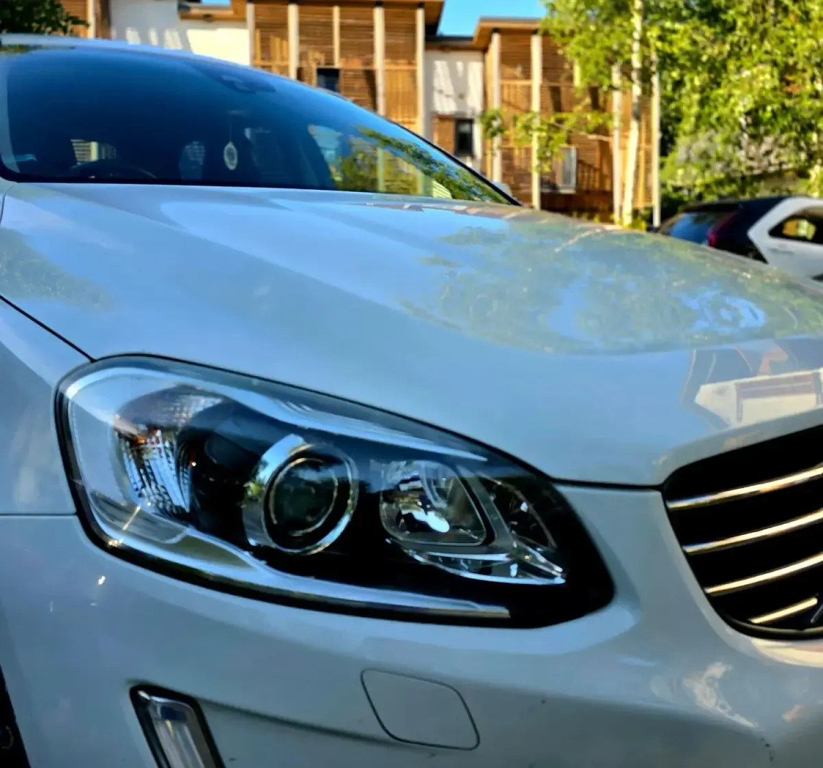 Used Volvo XC60 SE Lux 2016 White SUV