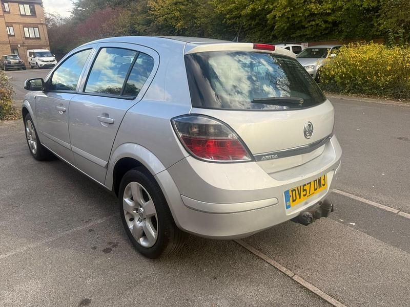Used Vauxhall Astra Club 2007 Silver Hatchback