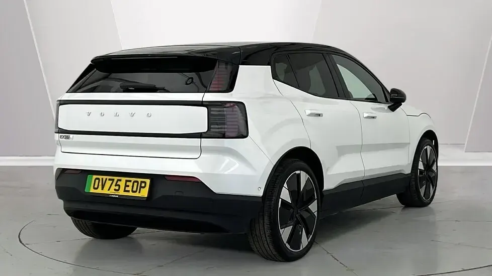 Used Volvo EX30 Performance 314 kW (428 HP) 2025 White SUV